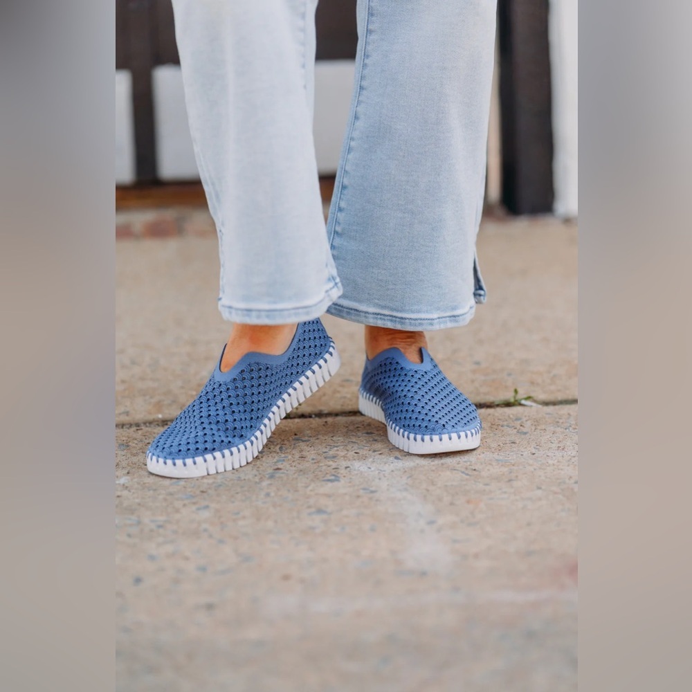 Ilse Jacobsen Tulip 139 Perforated Slip-On Sneaker